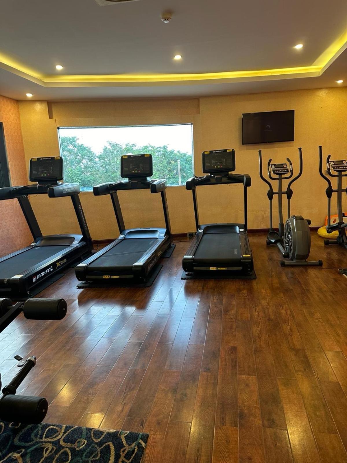 Fortune Select Grand Ridge, Tirupati - Member Itc Hotels' Group Bagian luar foto The gym at the hotel
