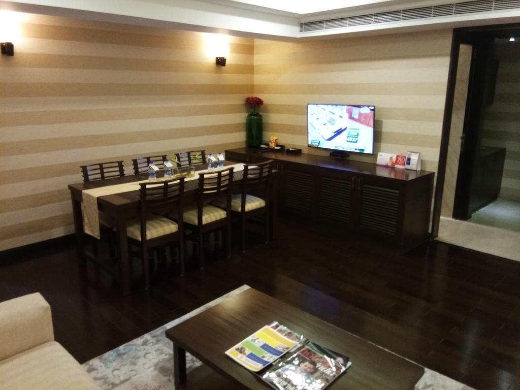 Fortune Select Grand Ridge, Tirupati - Member Itc Hotels' Group Bagian luar foto A suite at the Taj Mahal Palace, Mumbai