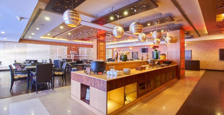 Fortune Select Grand Ridge, Tirupati - Member Itc Hotels' Group Bagian luar foto The buffet at the hotel